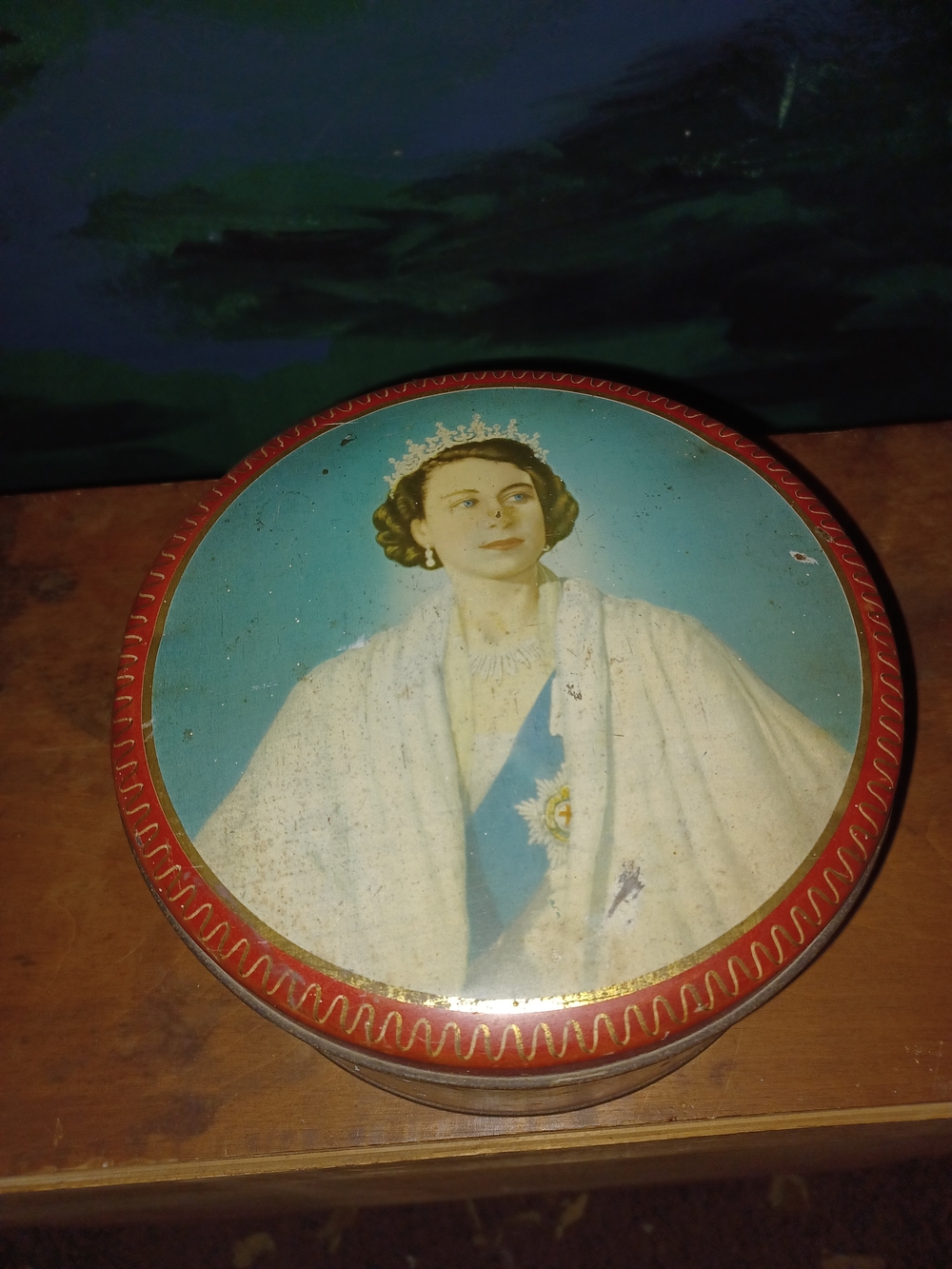 Source Unknown Round Portrait Tin in Blue, Red, White